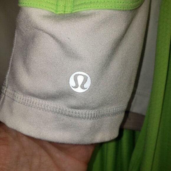 Lululemon No Limits Workout Exercises Top Women's Size 6 Green Off-White Pre-own - Picture 3 of 5